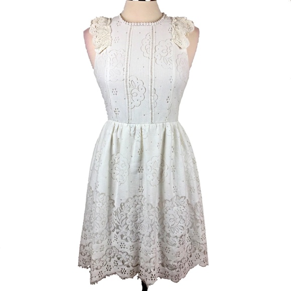 Altar'd State Dresses & Skirts - Altar’d State Floral Lace Alvida Fit & Flare Dress